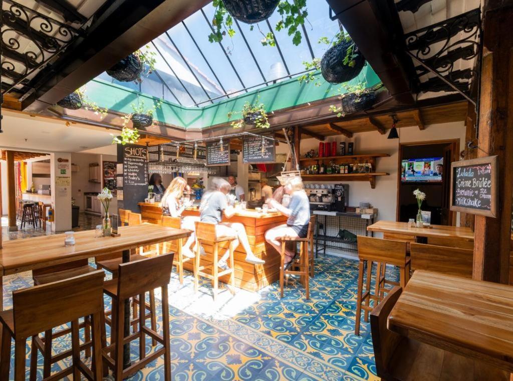 The Cranky Croc Hostel Μπογκοτά Εξωτερικό φωτογραφία